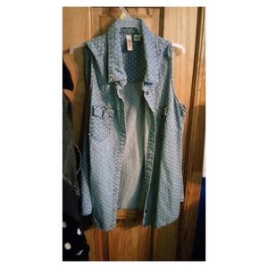 Star shirt button down