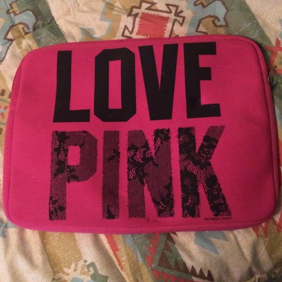 Hot pink VS PINK laptop case
