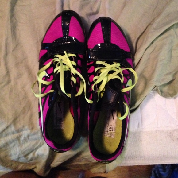 track spikes