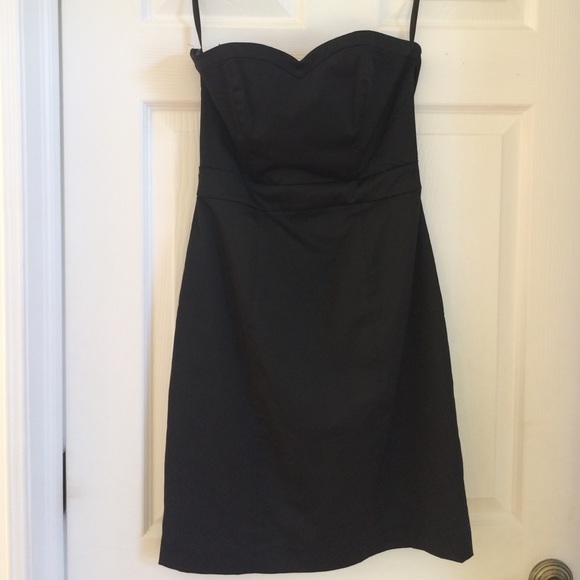H&M Dresses & Skirts - H&M Little Black Sweetheart Dress.