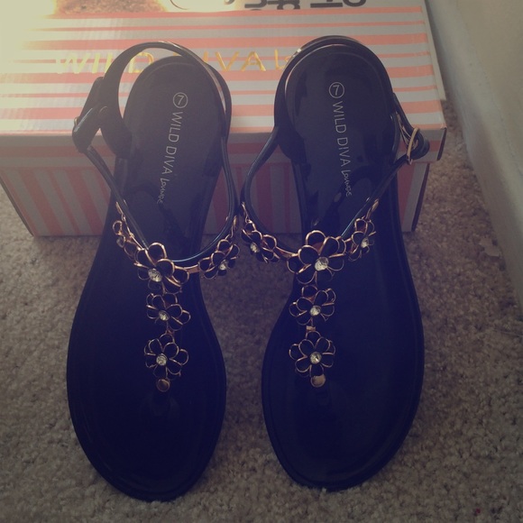 wild diva thong sandals
