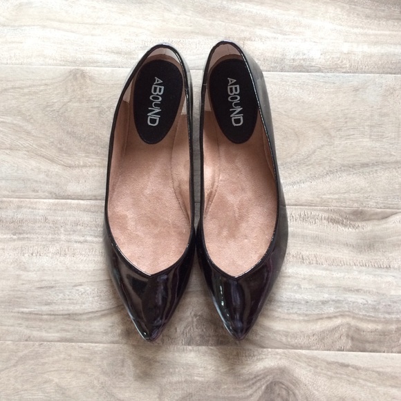 Black patent flats