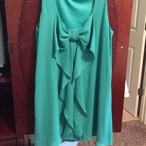 Aqua bow back dress in a medium