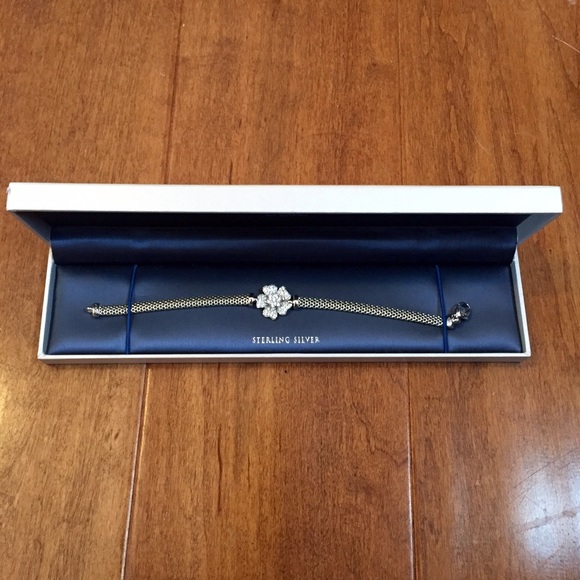 Sterling silver flower bracelet