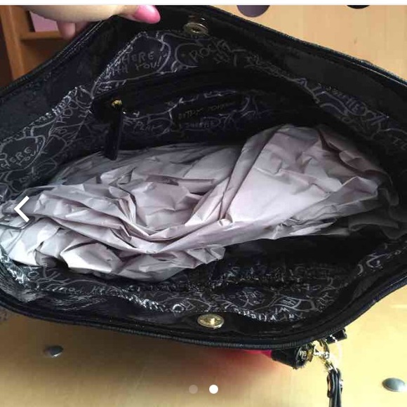 Sold!! ..Betsy Johnson - Picture 2 of 2