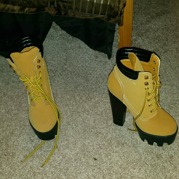Timbland like boots