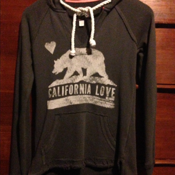 Love Cali sweatshirt🐻