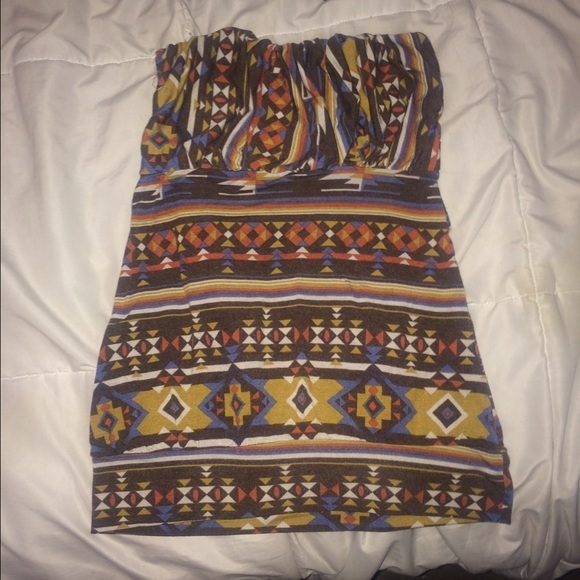 Tribal halter top ➰