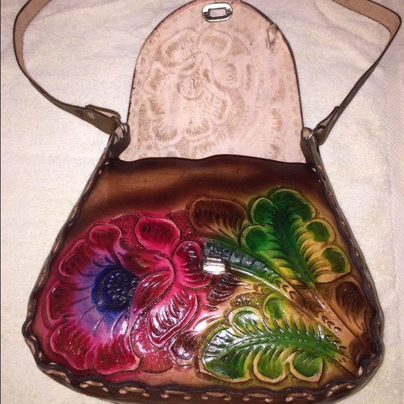 BEAUTIFUL GENUINE LEATHER HANDMADE PURSE - Picture 3 of 4