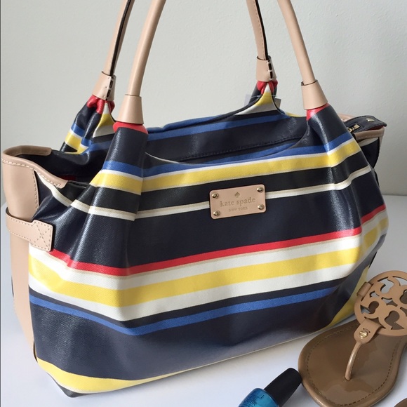 🎊 HP 🎊 Kate Spade Striped Handbag