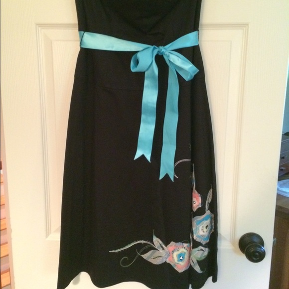 Strapless black cotton dress with turquoise belt