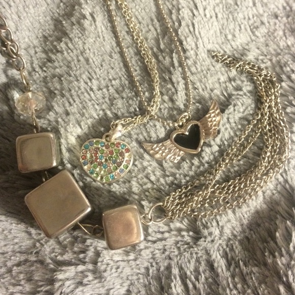 CUTE NECKLACE BUNDLE - Picture 3 of 3