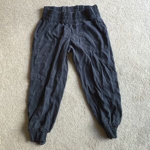 Athleta blue out-and-about crops