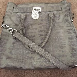 100% authentic Michael Kors "Hamilton" tote!