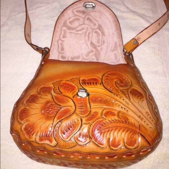 BEAUTIFUL GENUINE LEATHER HANDMADE PURSE - Picture 3 of 4