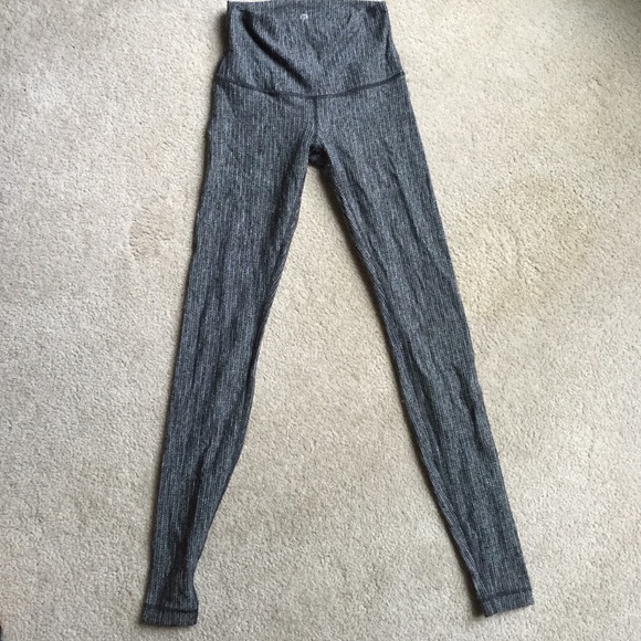 Lululemon grey roll-down wunder under legging