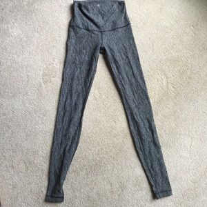 Lululemon grey roll-down wunder under legging