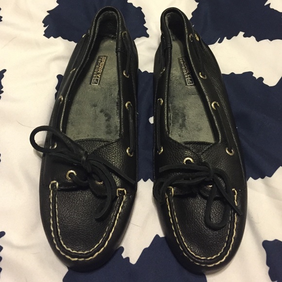 Black leather Sperry's
