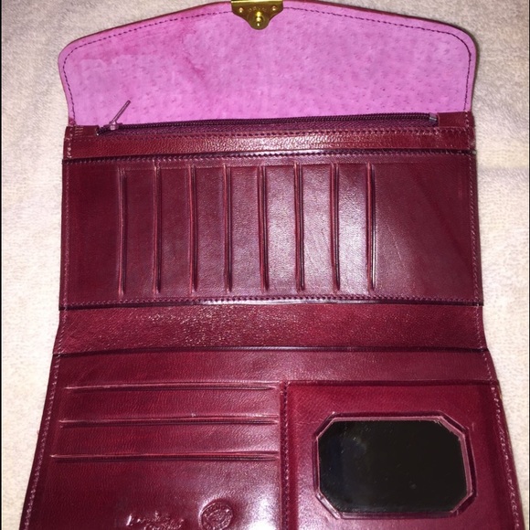 BEAUTIFUL GENUINE LEATHER HANDMADE WALLET - Picture 3 of 3