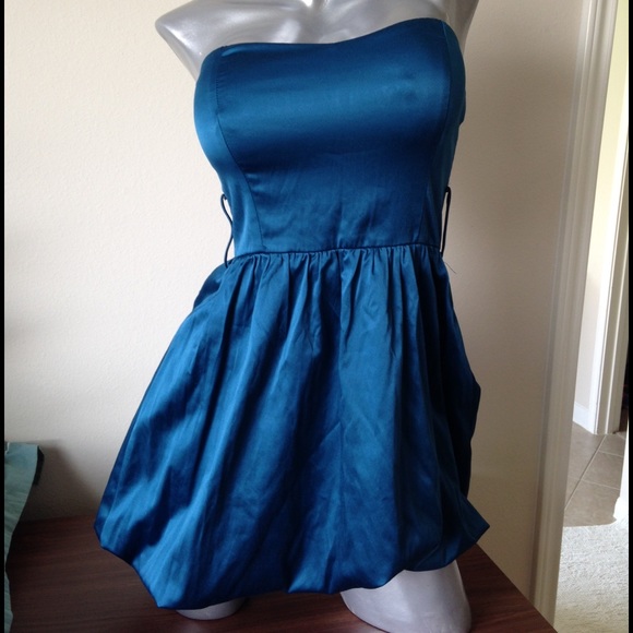 Dress stapless
