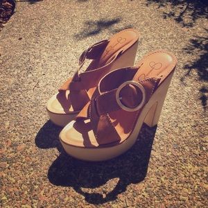 Jessica Simpson chunky tan heel