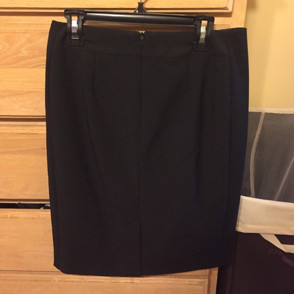 Work skirt - Picture 2 of 2