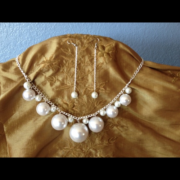 Pearl necklace and earrings
