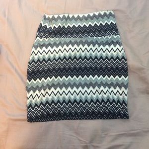 Bodycon tribal pattern skirt