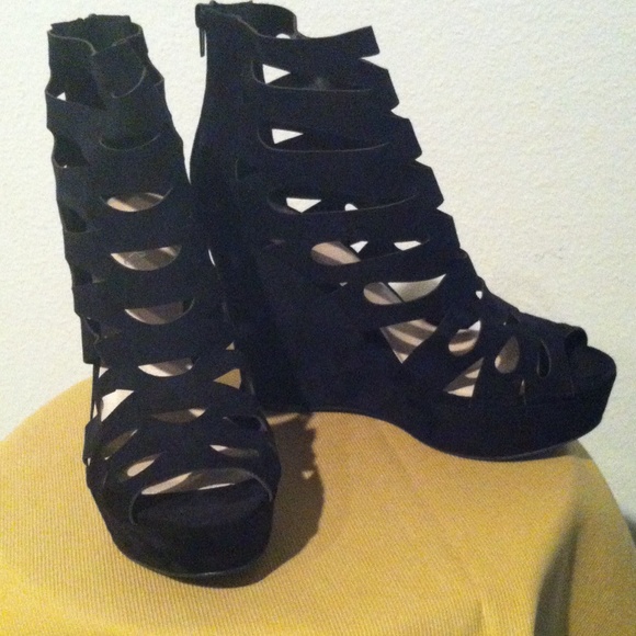 Cute black suede Wedge Sandals