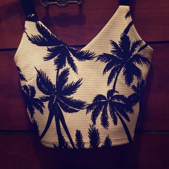 Crop top