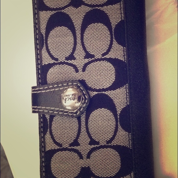 Authentic Coach wallet