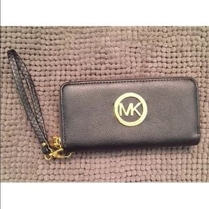 Wallet/ wristlet