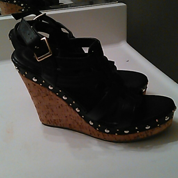 Shoes - Picture 2 of 2