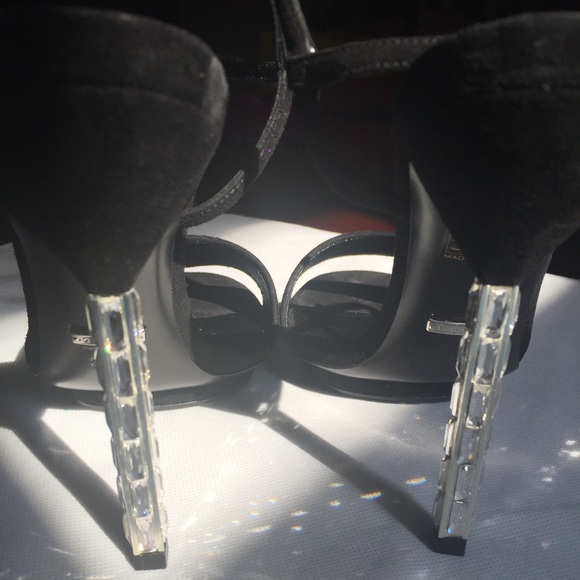 Sold - Picture 3 of 4