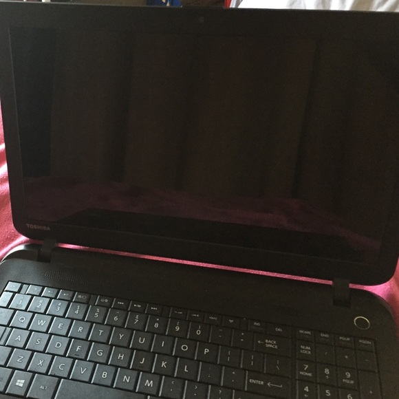 Laptop - Picture 3 of 3