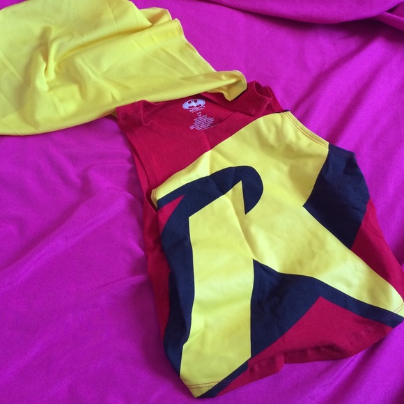 Robin Crop top with cape