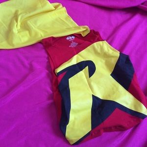 Robin Crop top with cape