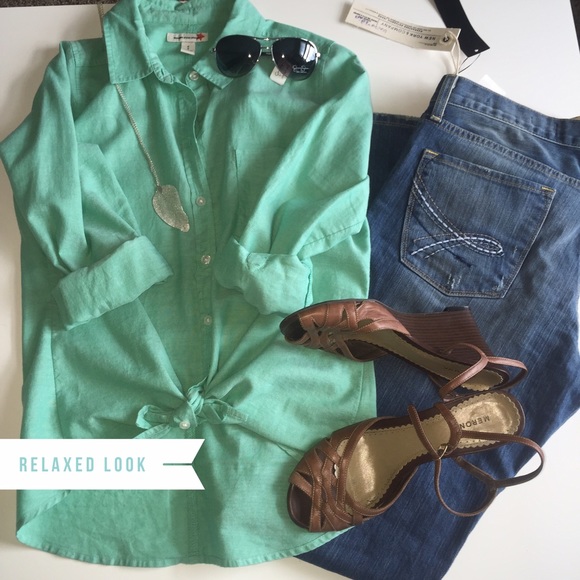🎉🎉HP 8/29🎉🎉 Mint green Oxford shirt
