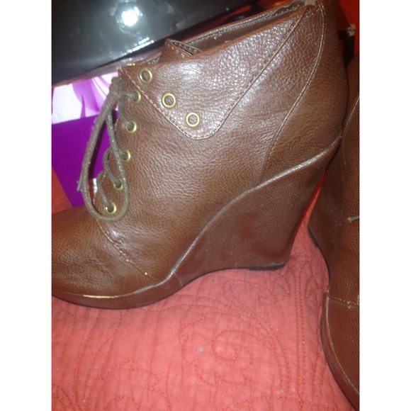 Boot heels - Picture 2 of 3