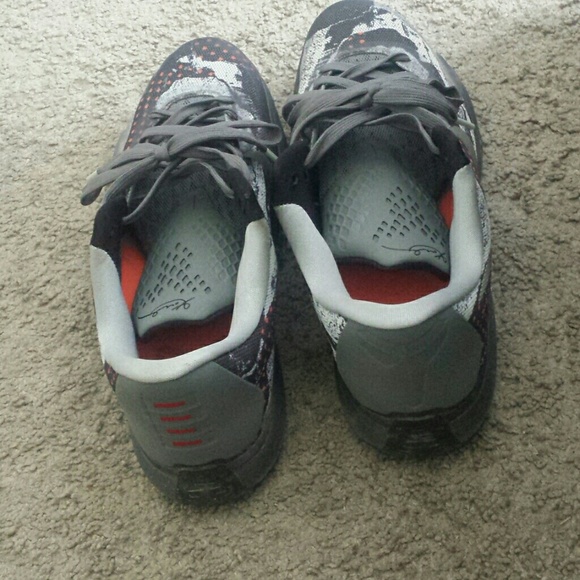 Kobe X - Picture 2 of 3