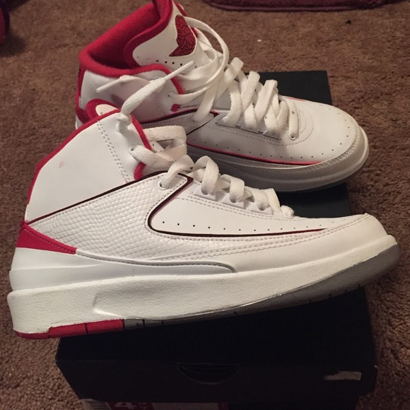 Jordan II - Picture 3 of 4