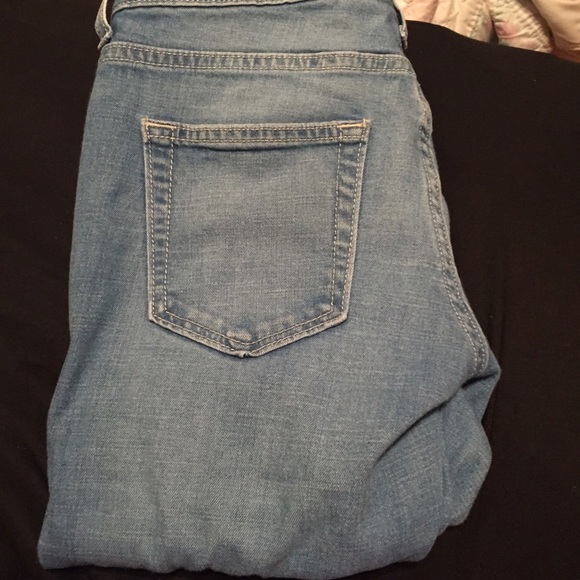 Light wash Gap jeans