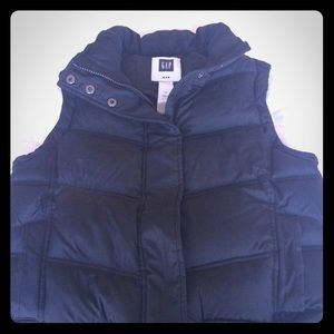 Black GAP vest