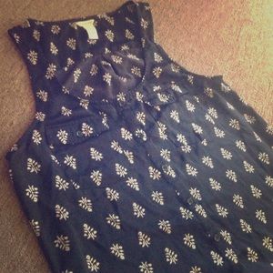 Forever 21 silky button-up tank
