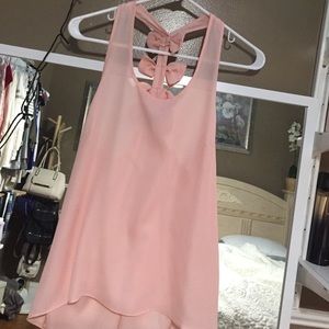Pink bow tank