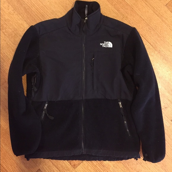 🚫SOLD IN BUNDLE 🚫 The North Face Denali fleece.