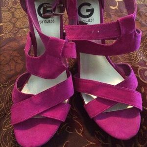 Fuchsia pink Guess wedge sandals