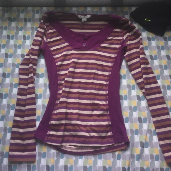 Bcbg xs long-sleeve top