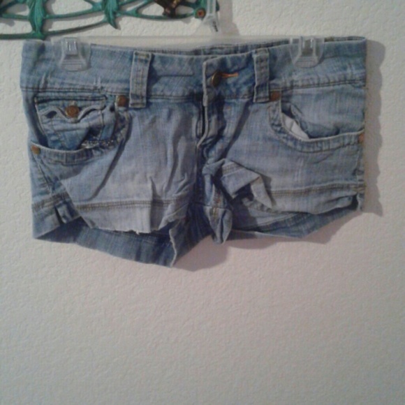 Washed out denim shorts - Picture 1 of 4