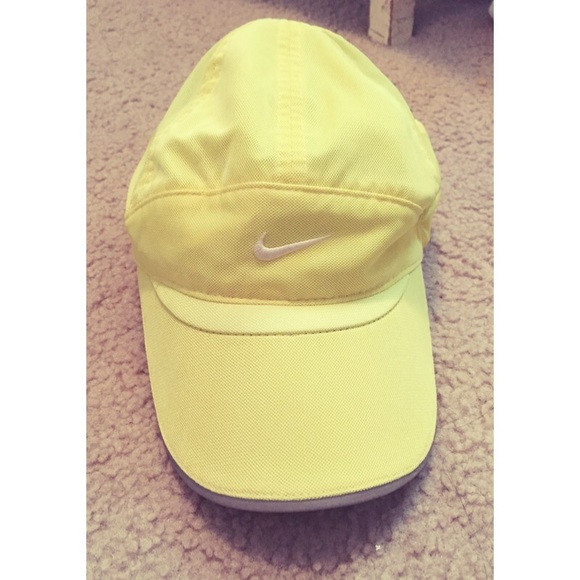 Nike Accessories - FINALE SALE Nike Hat